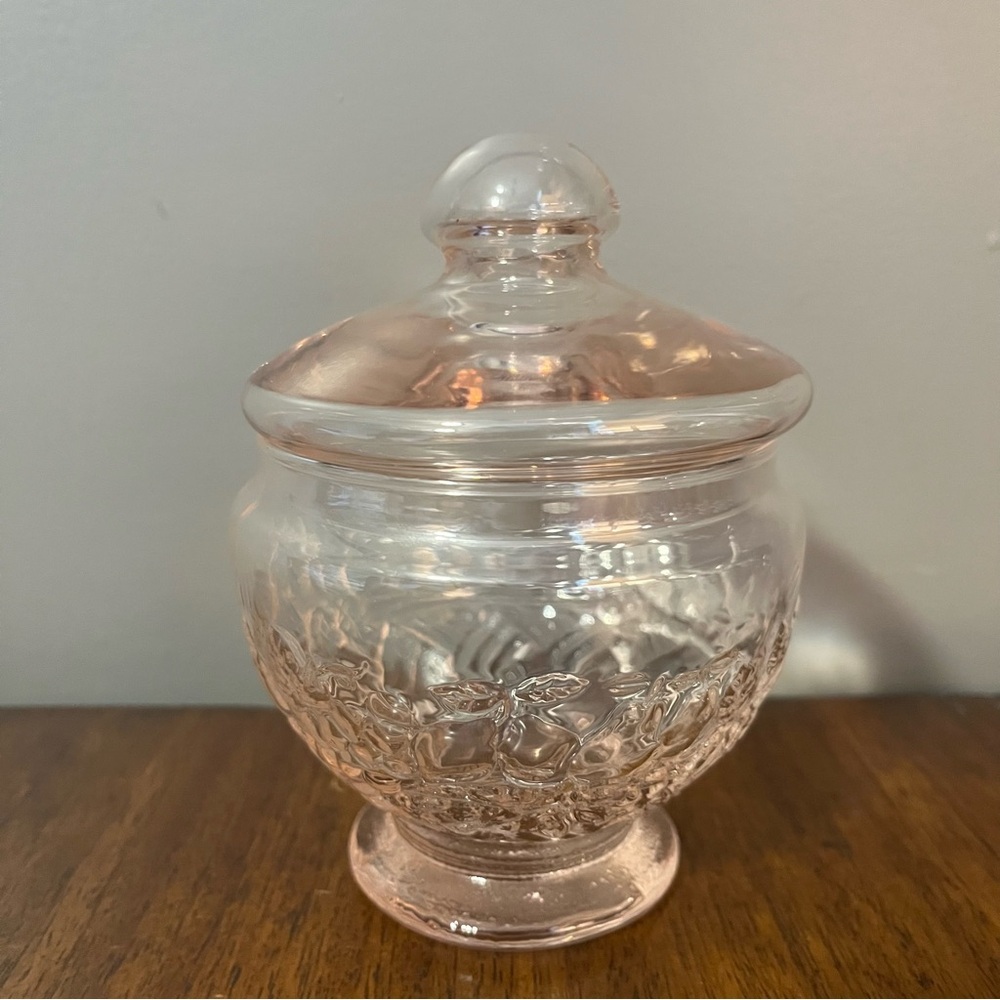 vintage Studio Nova pink glass candy dish with a lid. - Picture 4 of 11